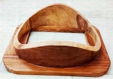 Handgefertigter Holzständer