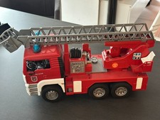 Tolles großes Bruder MAN  Feuerwehrauto mit Drehleiter neu