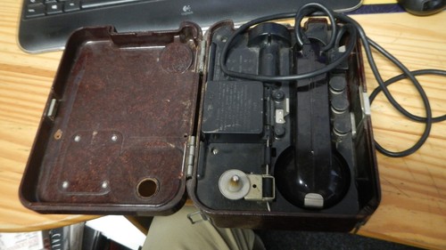 Altes bakelit feldtelefon - altes,