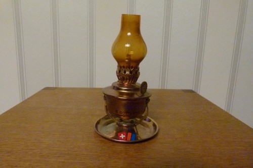 Eine petroleumlampe öllampe - eine,