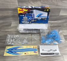 Revell snap tite freightliner - snap,