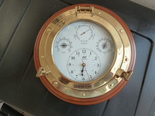 Bullaugen uhr messing auf - bullaugen-uhr, messing,