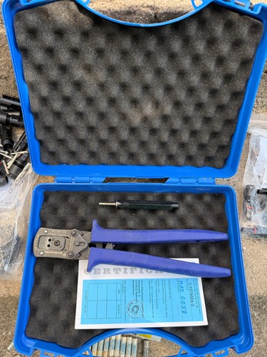 Tyco electronics solarlock - tyco,