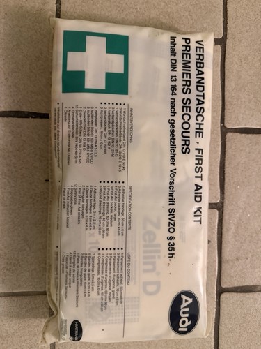 Audi verbandstasche oldtimer - audi, verbandstasche/