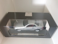 *OVP* 1:18 Mercedes SLK R170