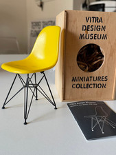 Vitra Miniatures Eames DSR