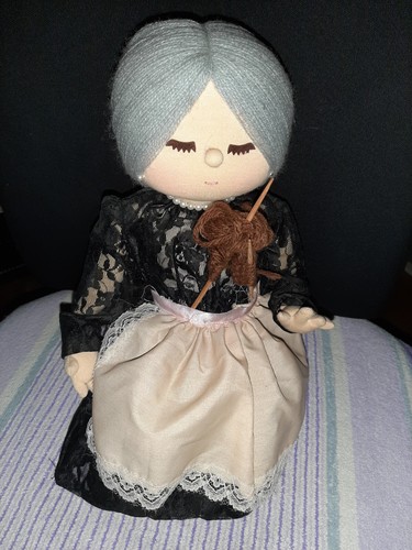 Vintage gilde porzellanpuppe - vintage,