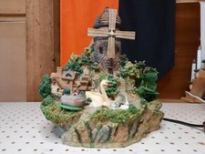 Heissner Einzelstück Landschaftbrunnen mit elektrischem Mühlrad