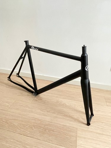 8bar tmplhof track frameset - 8bar,