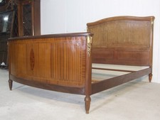 KM 487 Bett im Empire Stil aus