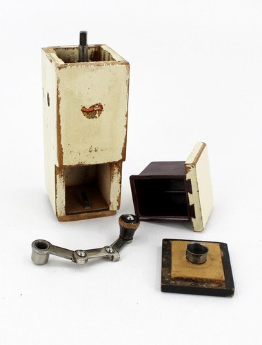 Alte gewürzmühle holz - alte,