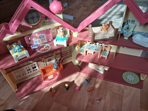 Bluey family home spielhaus - bluey's,