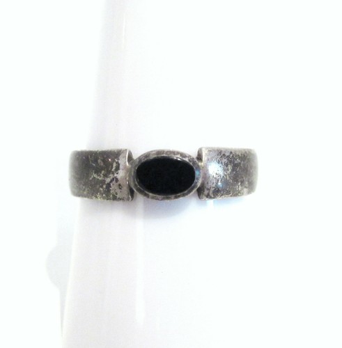 Schöner ring aus 925er - schöner,