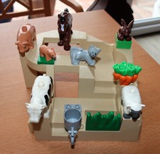 Lego Duplo: Sammlung Konvolut, 7 Bauernhof Tiere + große 3D Bau-Platte / Felsen