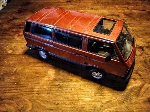 Bus multivan 18 rot - t3,