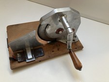 Brotschneidemaschine