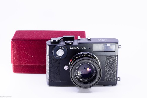 Leica black rangefinder - black,