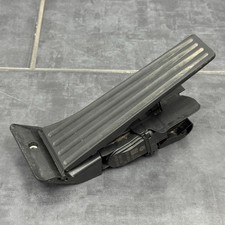 Gaspedal BMW 1er F20 F21 3er F30 F31 Fahrpedalmodul Schaltgetriebe 6853176