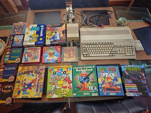 Amiga 500 plus 2mb - plus,,