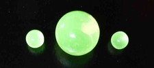 1 Uranglas Kugel 20 mm  +  2