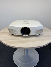 EPSON EH-TW9300, Heimkino Beamer mit LCD Defekt
