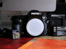 Pentax K-5 camera body  3.985 shutter count 