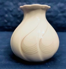 Kleine Vase Seltmann Weiden Form "Helena", H = 9cm, wie neu!