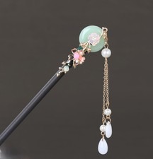 Handgefertigter Holz Kanzashi