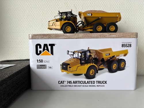 Caterpillar 745 dumper - caterpillar,