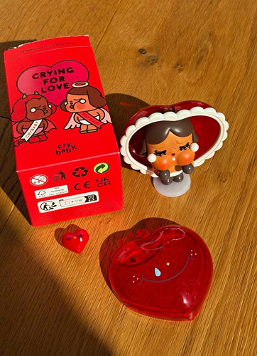 Pop mart crybaby crying - mart, for