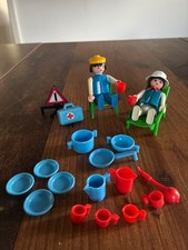 Playmobil Klicky  Frau im Liegestuhl , Mann Geschirr aus  3258  Camping wagen