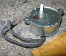 Synchron-Motor 8rpm 230V 1,5W 42x20mm