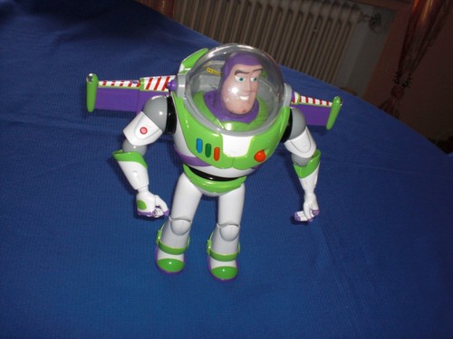 Toy story buzz lightyear - buzz,