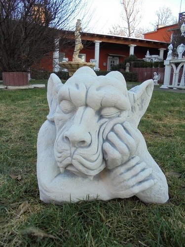 Massiver riesiger gargoyle - riesiger,