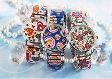 Armbanduhren Damen Design Edelstahl/Metall Zugarmband flexibel bunt Flower Power