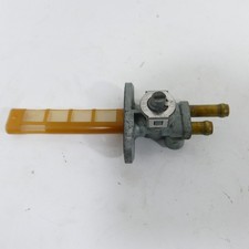 Suzuki GS 500 E EZ:00 Benzinhahn Tankanschluß 78531