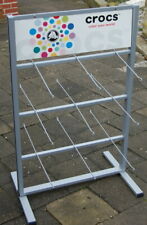 Verkaufsaufsteller mit 18 langen Haken Crocs Aufsteller Verkaufsregal Metall