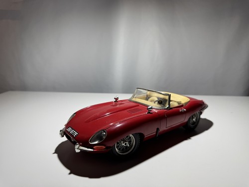 Bburago jaguar e type - bburago,