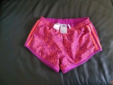 Sehr coole kurze Hose von Adidas Gr. 140neuwertig