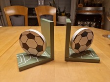 Buchständer Fußballdesign