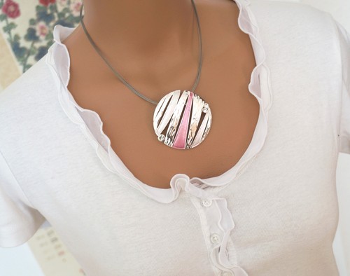 Kurz bettelkette statement - bettelkette,