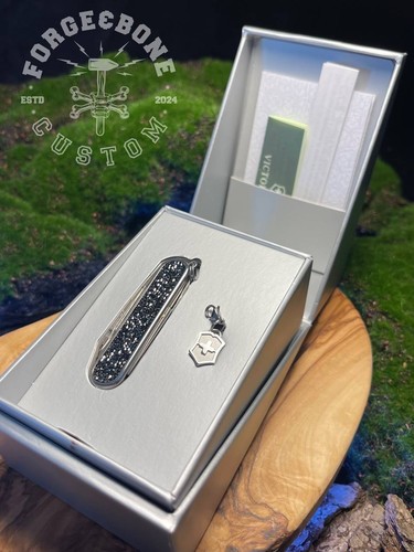 Victorinox classic - victorinox, sd