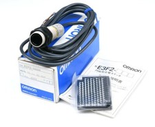 Omron E3F2-R2B4 Sensor