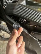 SurRon Akku Staubschutzkappe