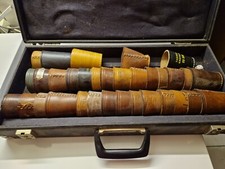 33 alte Knobelbecher Würfelbecher Würfel Sammlung in Koffer bis zu 70 Jahre alt