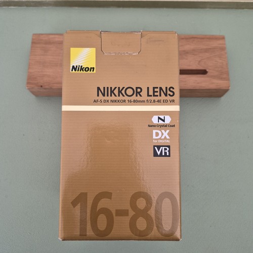 Nikon nikkor 16 - dx, mm