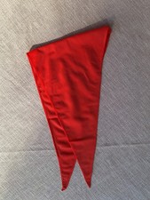 rotes Pioniertuch der