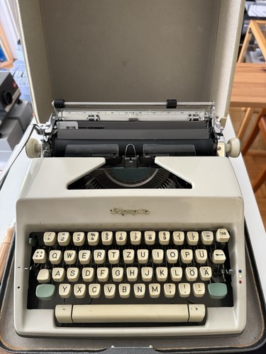 Olympia schreibmaschine mit - olympia,