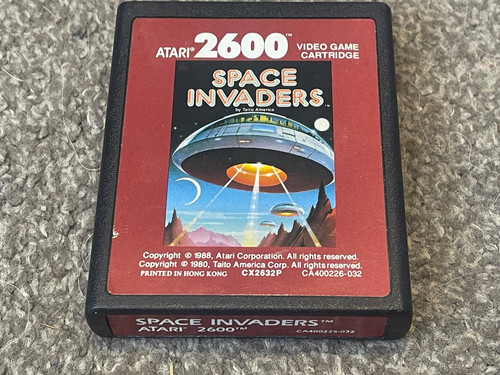Space invaders - (red, label)