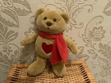 Teddy Bär mit Herz